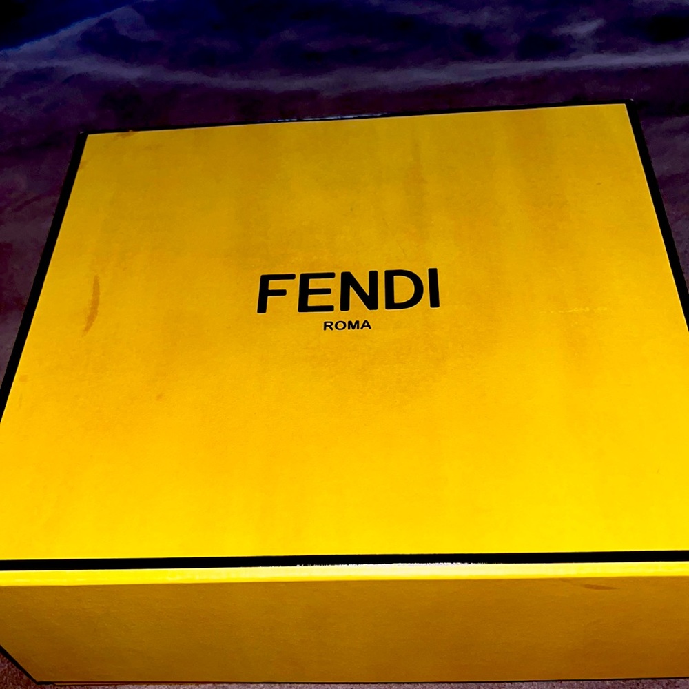 Fendi, light pink, crossbody
